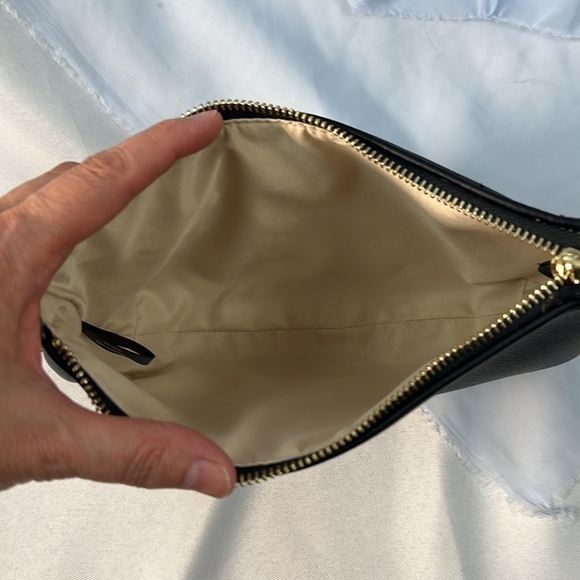 INC black non-leather shoulder bag with partial gold chain strap and zip closure - Picture 5 of 10